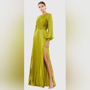 Mac Duggal Green Pleated High Neck Long Sleeve Gown with Slit 26590  Sz 8 FLAWED